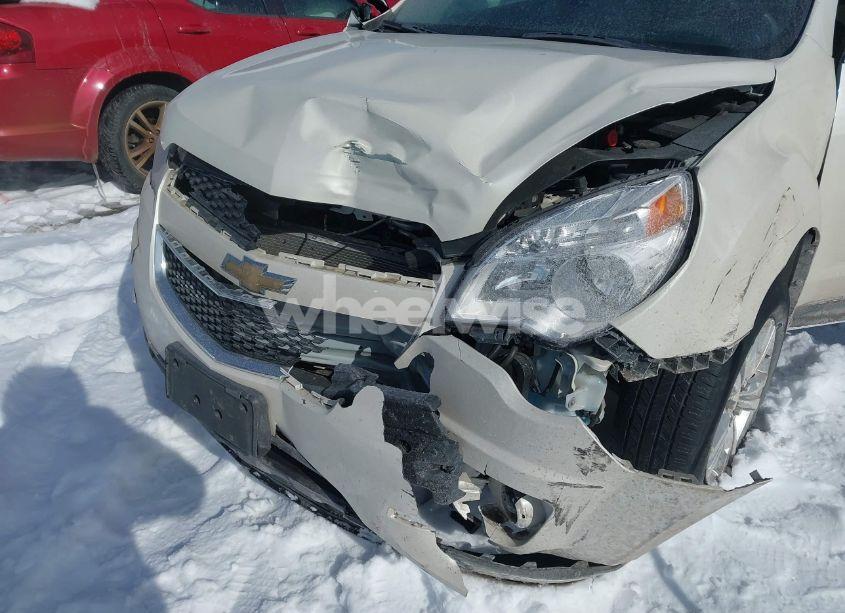 Photo 6 of 2015 Chevrolet Equinox 2LT (VIN 1GNALCEK6FZ136698)