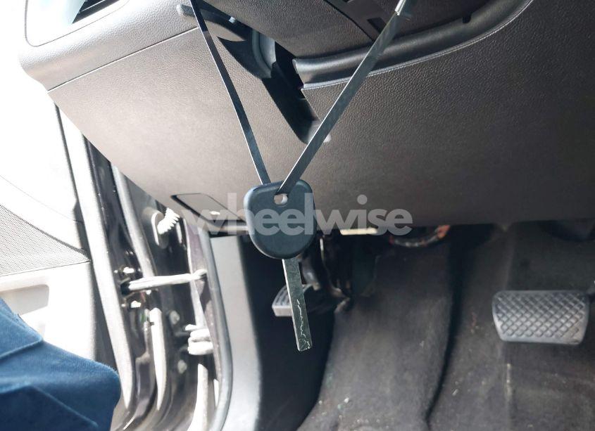 Photo 11 of 2016 Chevrolet Equinox LT (VIN 1GNALCEK6GZ107218)