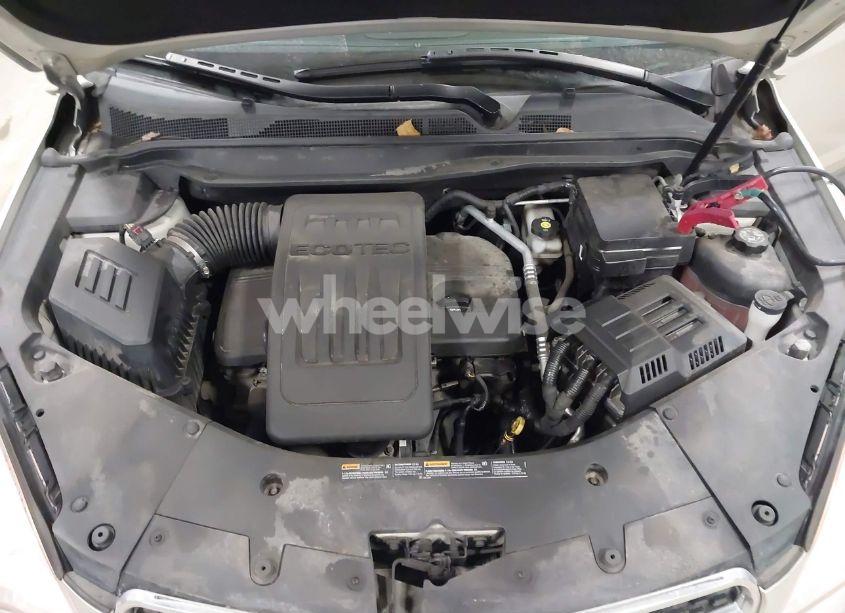 Photo 10 of 2015 Chevrolet Equinox 2LT (VIN 1GNALCEK7FZ120316)