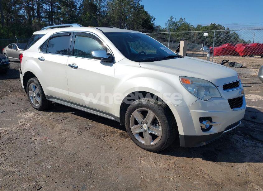 2015 Chevrolet Equinox LTZ (VIN 1GNALDEK2FZ117510) main photo