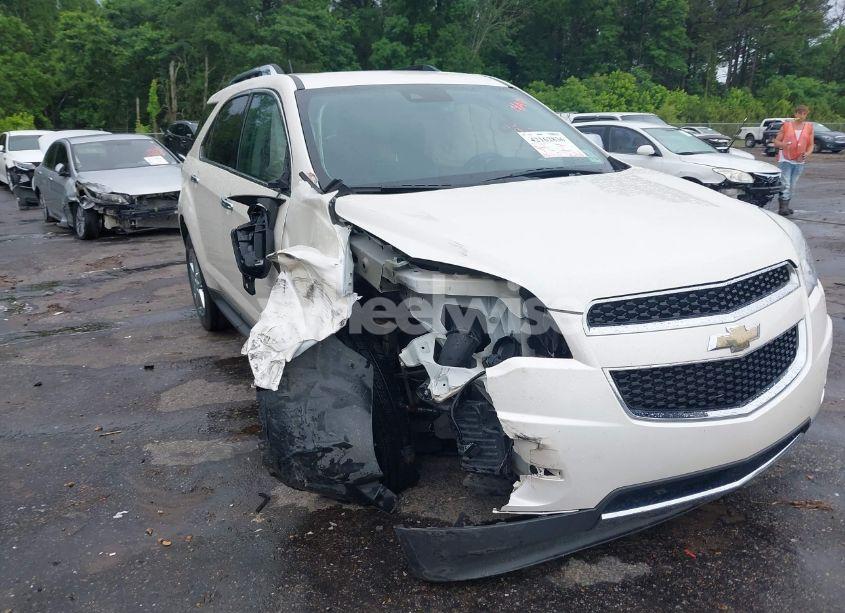 2015 Chevrolet Equinox LTZ (VIN 1GNALDEK3FZ126443) main photo