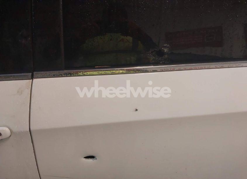 Photo 15 of 2013 Chevrolet Equinox 2LT (VIN 1GNALPEK3DZ102075)