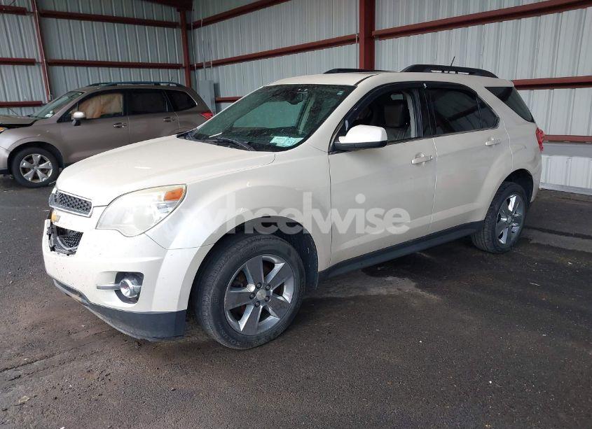 Photo 2 of 2013 Chevrolet Equinox 2LT (VIN 1GNALPEK9DZ129698)