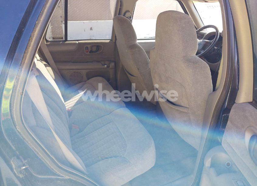 Photo 8 of 1999 Chevrolet Blazer LS (VIN 1GNCS13W0X2125101)