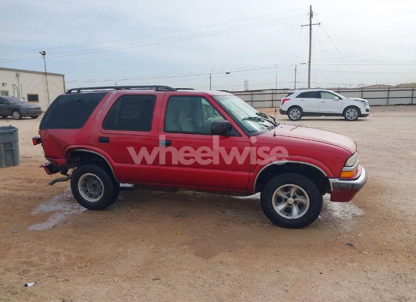 Photo 13 of 2001 Chevrolet Blazer LT (VIN 1GNCS13W112137572)