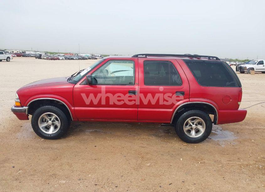 Photo 14 of 2001 Chevrolet Blazer LT (VIN 1GNCS13W112137572)
