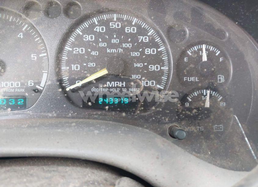 Photo 15 of 2001 Chevrolet Blazer LT (VIN 1GNCS13W112137572)