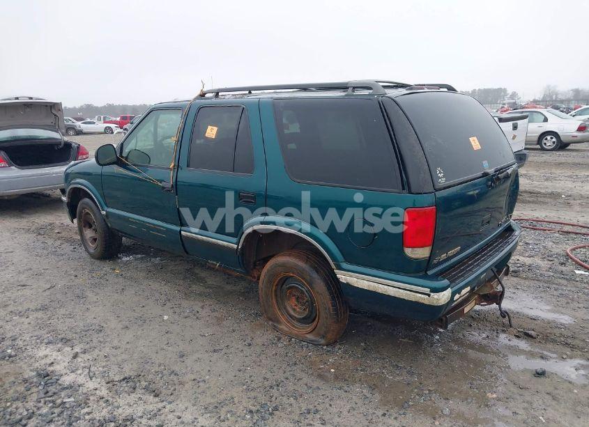 Photo 3 of 1997 Chevrolet Blazer LS (VIN 1GNCS13W1V2261394)