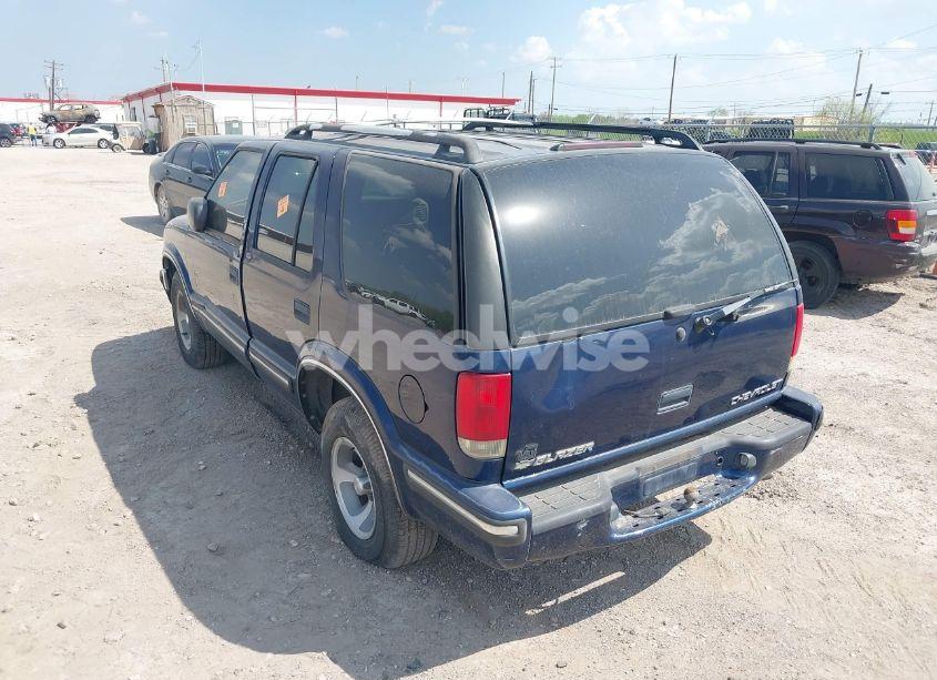 Photo 3 of 1999 Chevrolet Blazer LT (VIN 1GNCS13W1X2120019)