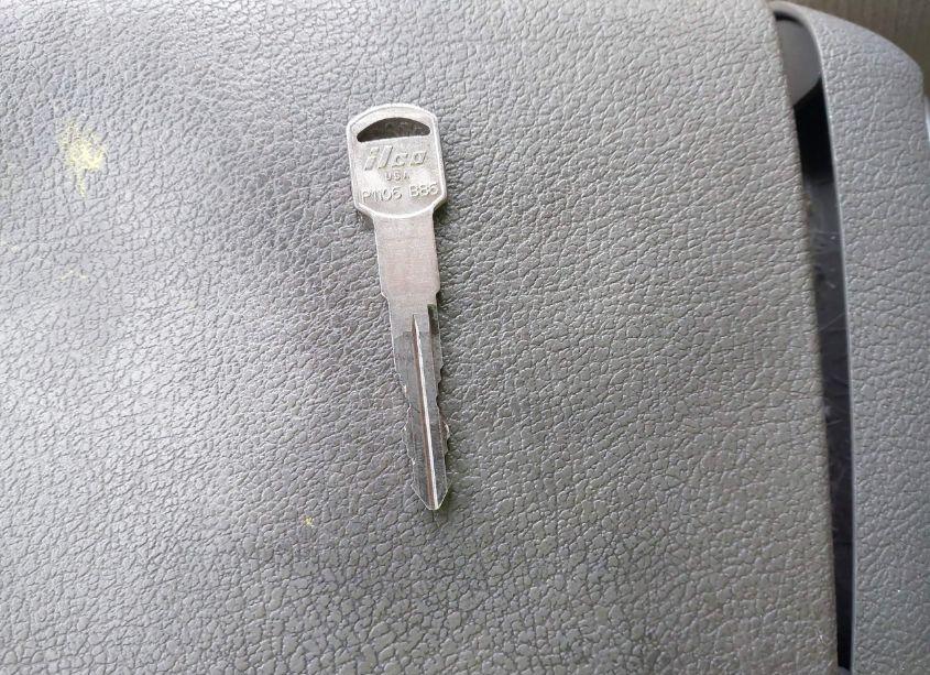 Photo 11 of 1997 Chevrolet Blazer LS (VIN 1GNCS13W2V2134153)