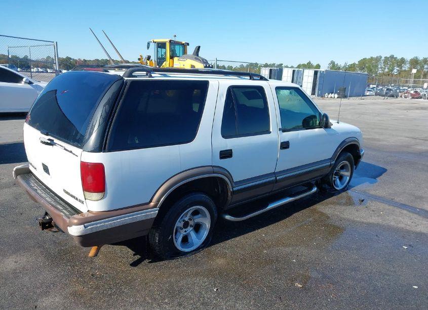 Photo 4 of 1997 Chevrolet Blazer LS (VIN 1GNCS13W2V2134153)