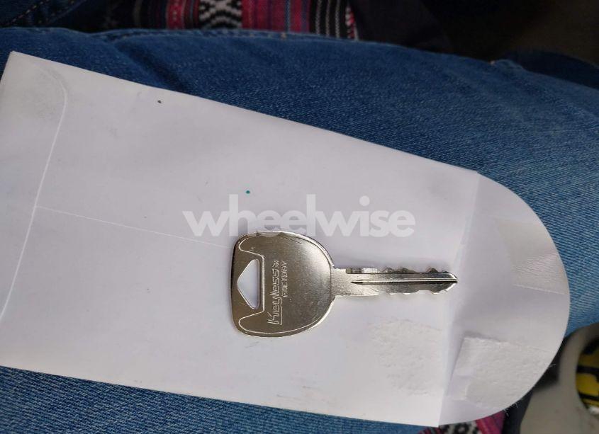 Photo 11 of 2000 Chevrolet Blazer LS (VIN 1GNCS13W2YK255897)