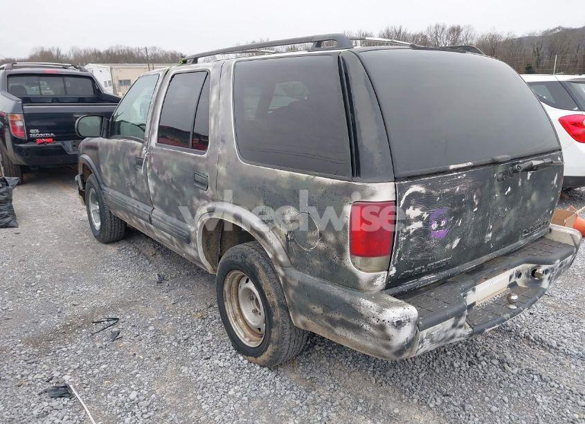 Photo 3 of 2000 Chevrolet Blazer LS (VIN 1GNCS13W2YK255897)