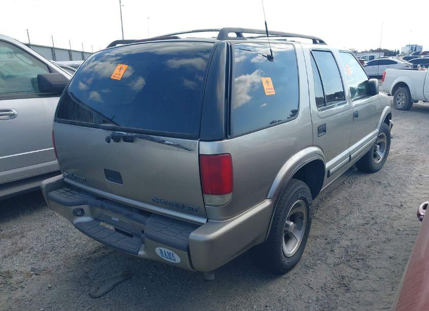 Photo 4 of 2001 Chevrolet Blazer LT (VIN 1GNCS13W312125925)
