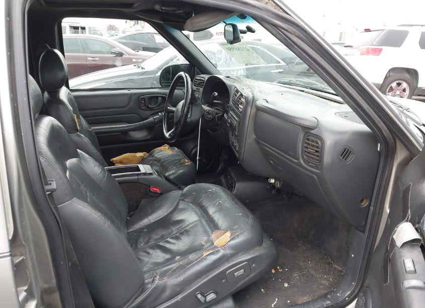 Photo 5 of 2001 Chevrolet Blazer LT (VIN 1GNCS13W312125925)