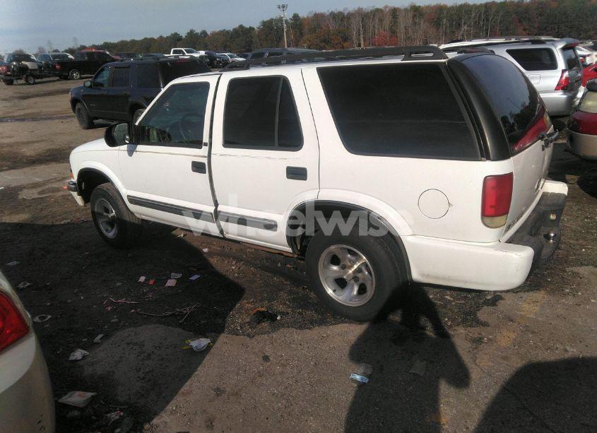 Photo 3 of 2001 Chevrolet Blazer LT (VIN 1GNCS13W412220736)