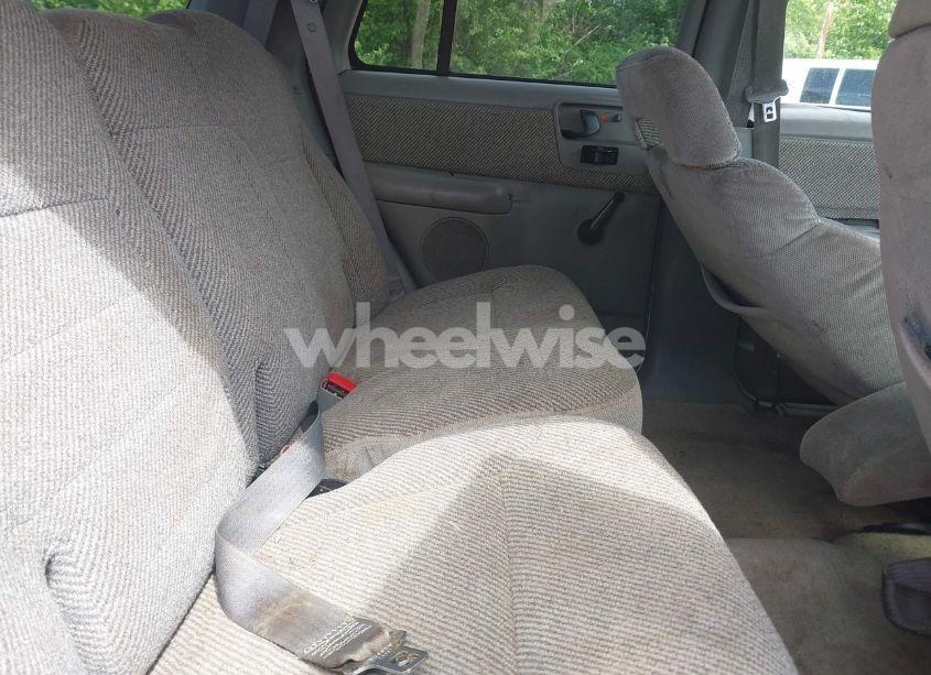 Photo 8 of 1997 Chevrolet Blazer LS (VIN 1GNCS13W4V2255783)