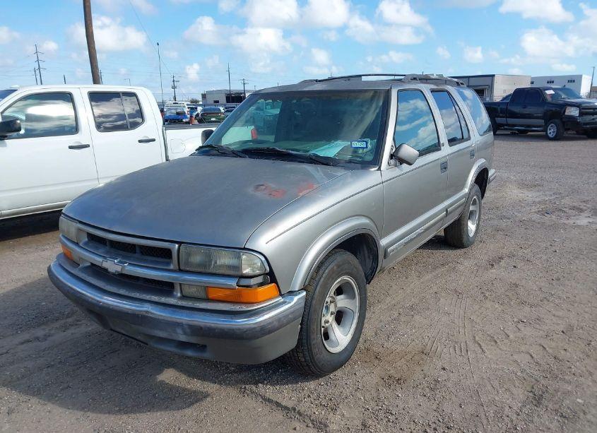 Photo 6 of 1999 Chevrolet Blazer LT (VIN 1GNCS13W5X2121156)