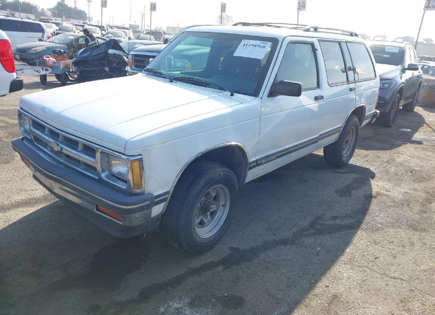 Photo 2 of 1994 Chevrolet Blazer S10 (VIN 1GNCS13W6R0127420)