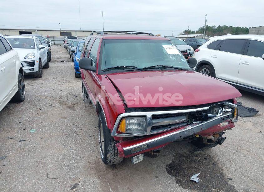 1996 Chevrolet Blazer (VIN 1GNCS13W6T2179271) main photo