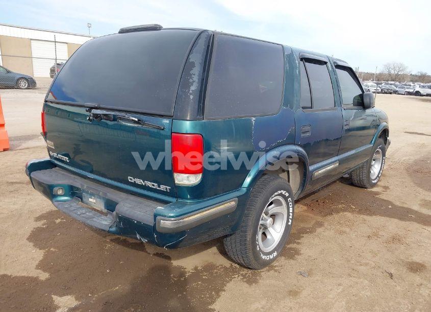 Photo 4 of 1998 Chevrolet Blazer LS (VIN 1GNCS13W6W2222740)