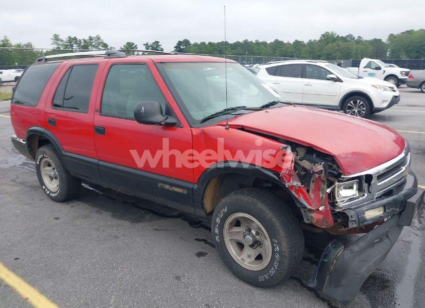 1995 Chevrolet Blazer (VIN 1GNCS13W7S2172327) main photo
