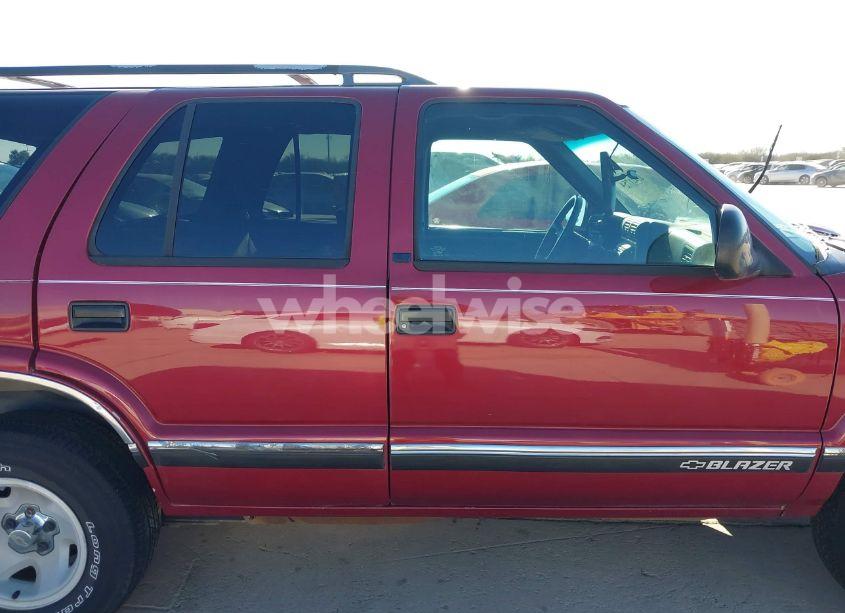 Photo 13 of 1996 Chevrolet Blazer (VIN 1GNCS13W7T2219261)