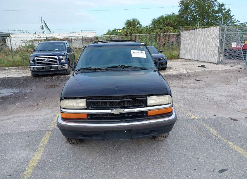 Photo 6 of 2001 Chevrolet Blazer LT (VIN 1GNCS13W812125497)
