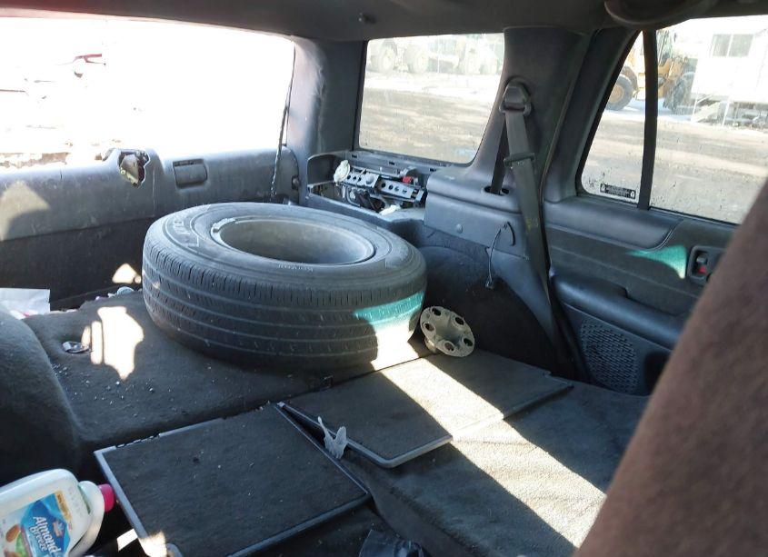 Photo 8 of 2002 Chevrolet Blazer LS (VIN 1GNCS13W82K122584)