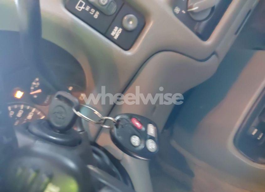 Photo 11 of 2002 Chevrolet Blazer LS (VIN 1GNCS13W82K137523)