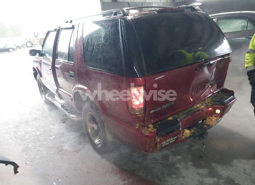 Photo 3 of 2002 Chevrolet Blazer LS (VIN 1GNCS13W82K137523)