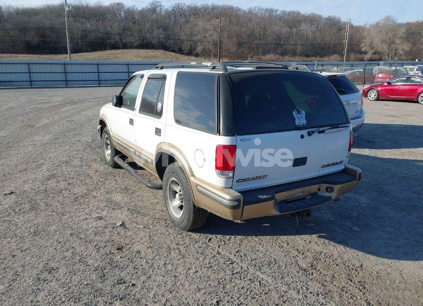 Photo 3 of 1999 Chevrolet Blazer LT (VIN 1GNCS13W8X2236379)