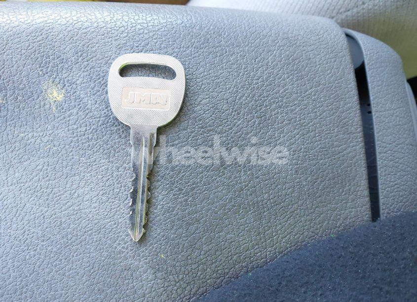 Photo 11 of 2001 Chevrolet Blazer LT (VIN 1GNCS13W912113858)