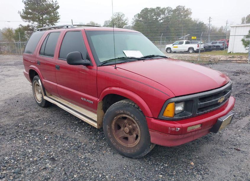 1996 Chevrolet Blazer (VIN 1GNCS13W9TK231864) main photo