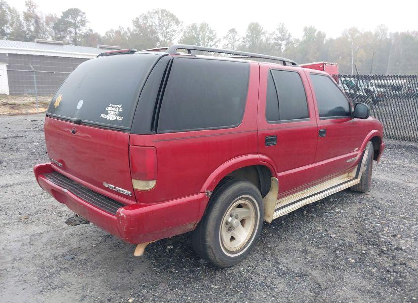 Photo 4 of 1996 Chevrolet Blazer (VIN 1GNCS13W9TK231864)