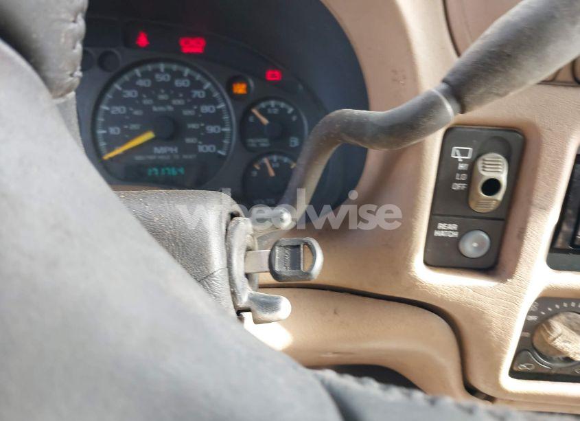 Photo 11 of 1999 Chevrolet Blazer LT (VIN 1GNCS13W9X2130068)