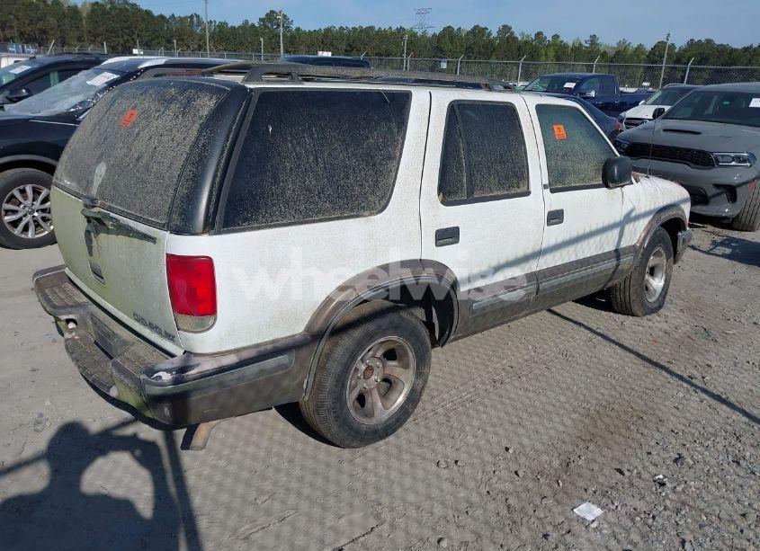 Photo 4 of 1999 Chevrolet Blazer LT (VIN 1GNCS13W9X2130068)