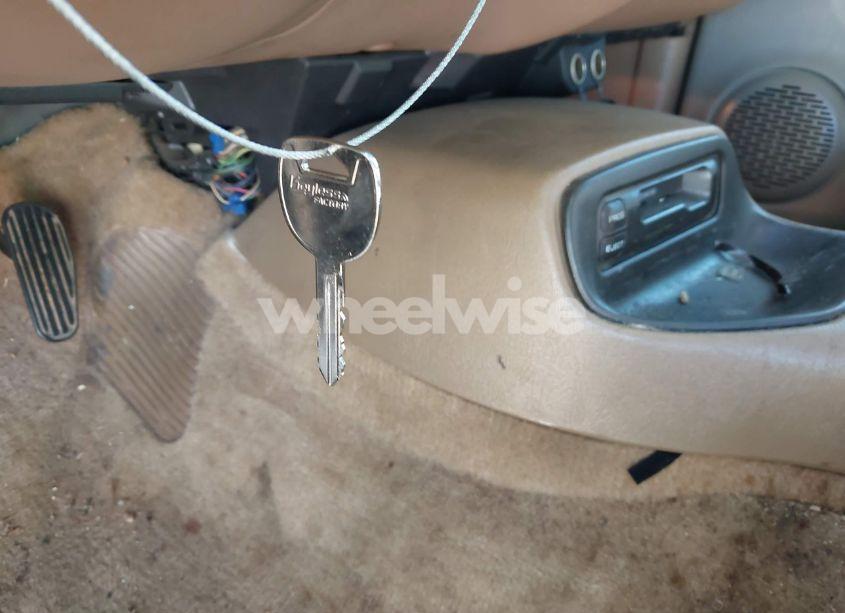 Photo 11 of 2001 Chevrolet Blazer LT (VIN 1GNCS13WX12137232)