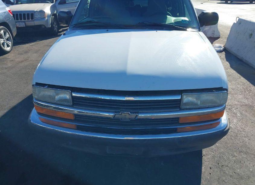 Photo 6 of 1999 Chevrolet Blazer LS (VIN 1GNCS13WXX2141225)
