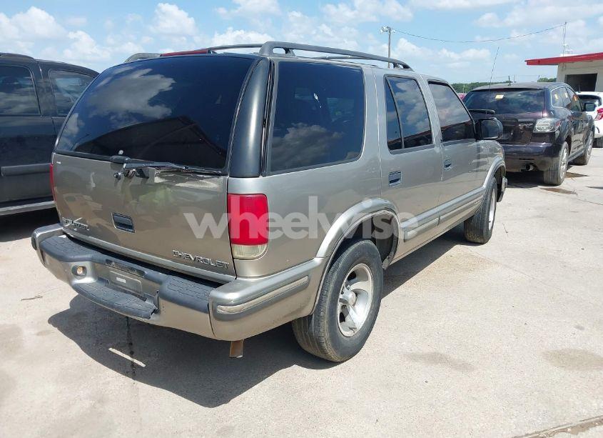 Photo 4 of 1999 Chevrolet Blazer LS (VIN 1GNCS13WXX2174984)