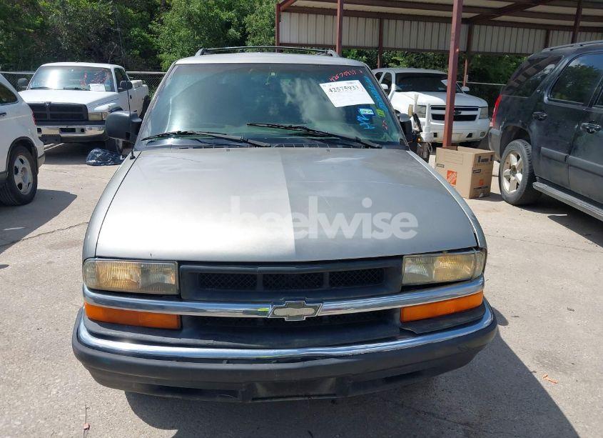 Photo 6 of 1999 Chevrolet Blazer LS (VIN 1GNCS13WXX2174984)