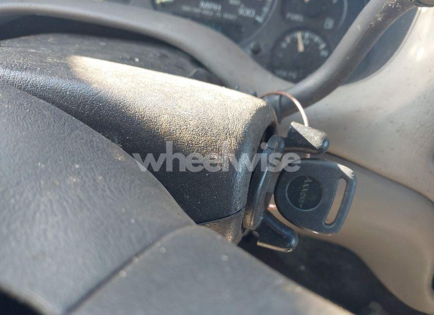 Photo 11 of 2000 Chevrolet Blazer LS (VIN 1GNCS13WXYK191429)