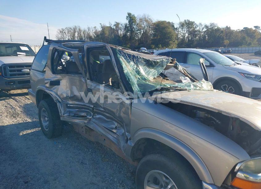 Photo 6 of 2000 Chevrolet Blazer LS (VIN 1GNCS13WXYK191429)