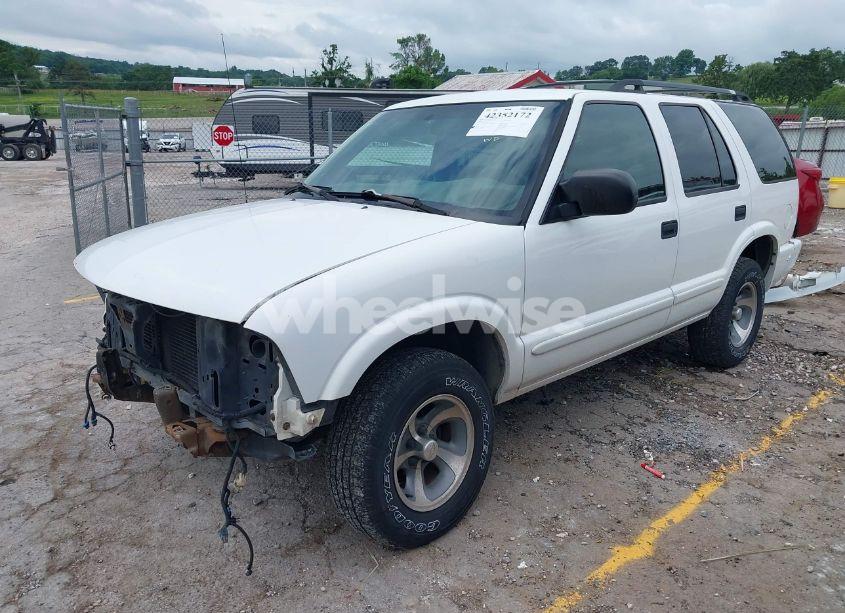 Photo 2 of 2004 Chevrolet Blazer LS (VIN 1GNCS13X44K169235)