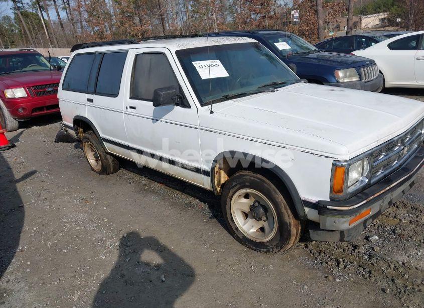 1992 Chevrolet Blazer S10 (VIN 1GNCS13Z2N2126922) main photo
