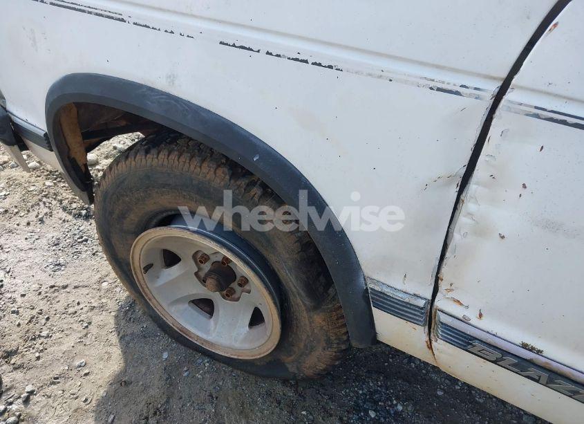 Photo 14 of 1992 Chevrolet Blazer S10 (VIN 1GNCS13Z2N2126922)