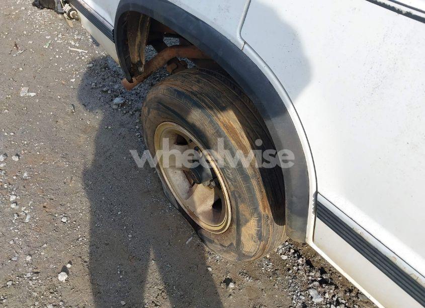 Photo 17 of 1992 Chevrolet Blazer S10 (VIN 1GNCS13Z2N2126922)