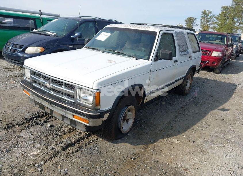 Photo 2 of 1992 Chevrolet Blazer S10 (VIN 1GNCS13Z2N2126922)