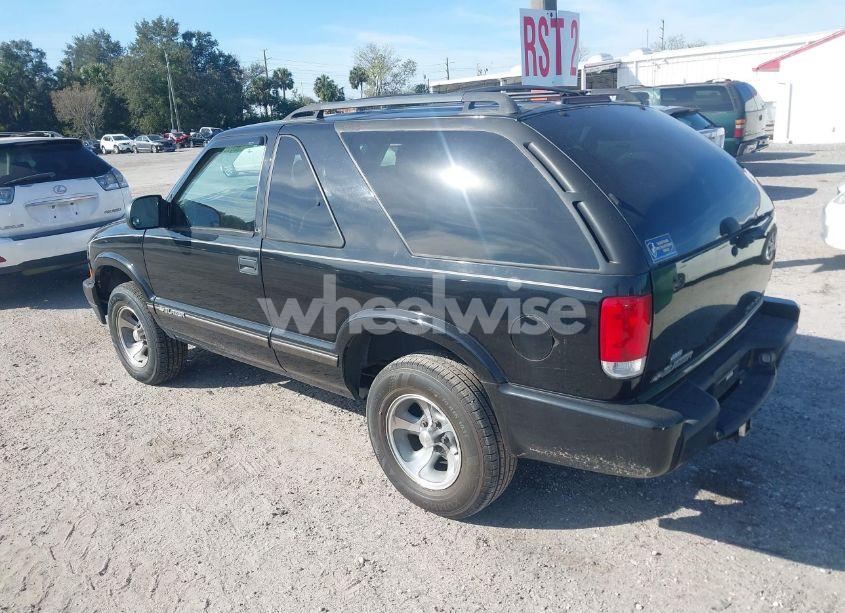 Photo 3 of 2002 Chevrolet Blazer LS (VIN 1GNCS18W12K178486)