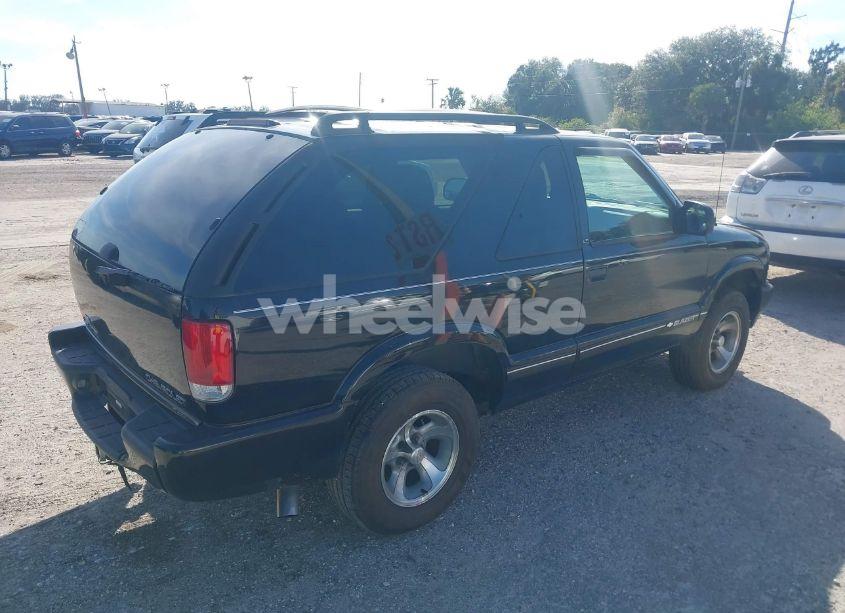 Photo 4 of 2002 Chevrolet Blazer LS (VIN 1GNCS18W12K178486)